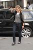 emma_watson_shopping_paris_(1).jpg