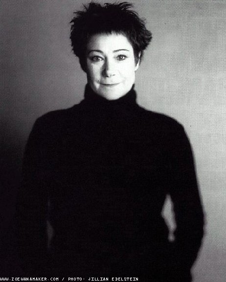 gallery_zoe_bw16.jpg
