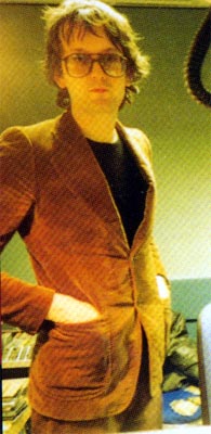 199The_ProfessionalTourGuide.jpg