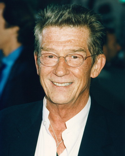 hurt_appearances_captainmandolin_beverlyhillspremiere_003.jpg hurt_appearances_captainmandolin_beverlyhillspremiere_003.jpg