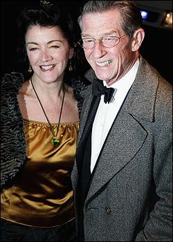 hurt_appearances_londoncriticscirclefilmawards_001.jpg hurt_appearances_londoncriticscirclefilmawards_001.jpg
