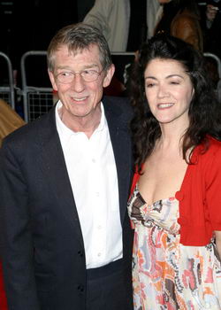 hurt_appearances_vforvendetta_londonpremiere_02.jpg