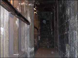 corridor_creepy_20.jpg