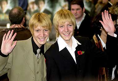 londoncos28.jpg londoncos28.jpg