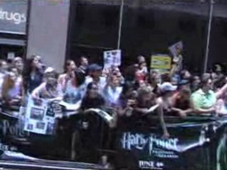 zhollywoodcom-premiere01.jpg