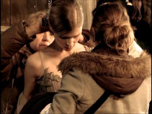 Click to view full size image
==============
POTTER_GOBLET_OF_FIRE_BONUS-116.jpg POTTER_GOBLET_OF_FIRE_BONUS-116.jpg