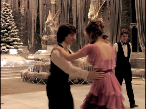 Click to view full size image
==============
POTTER_GOBLET_OF_FIRE_BONUS-2_7.jpg POTTER_GOBLET_OF_FIRE_BONUS-2_7.jpg