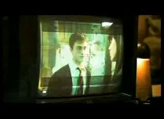 potterish_trellers_comerciais_o_beijo_16_~0.jpg potterish_trellers_comerciais_o_beijo_16_~0.jpg
