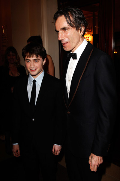 movies_awards_bafta2008_radcliffe_002.jpg