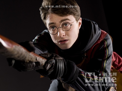 Promoshoots_EDP_MediumQuality_(16).jpg Promoshoots_EDP_MediumQuality_(16).jpg