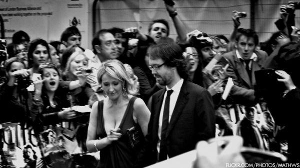 Click to view full size image
==============
premiere_(12).jpg premiere_(12).jpg