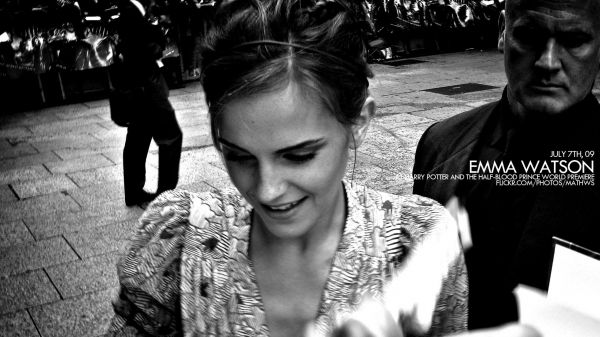 Click to view full size image
==============
premiere_(13).jpg premiere_(13).jpg
