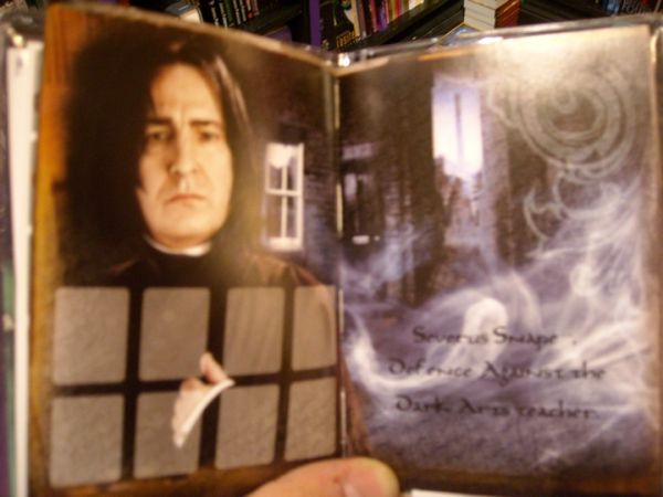Click to view full size image
==============
potterish_ministickerbook_03.jpg potterish_ministickerbook_03.jpg