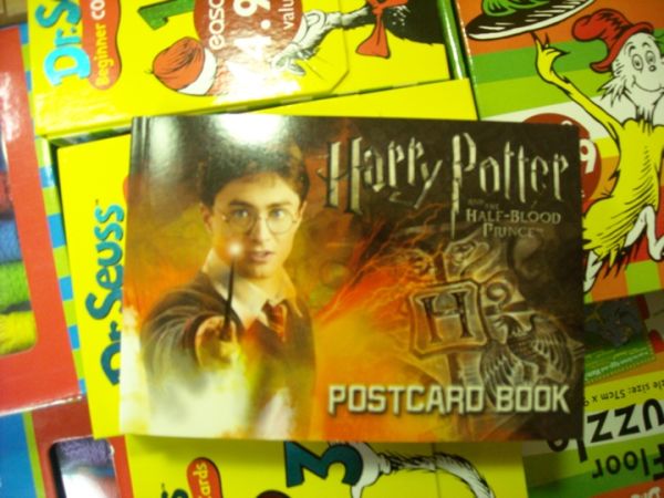 potterish_postcardbook_01.jpg