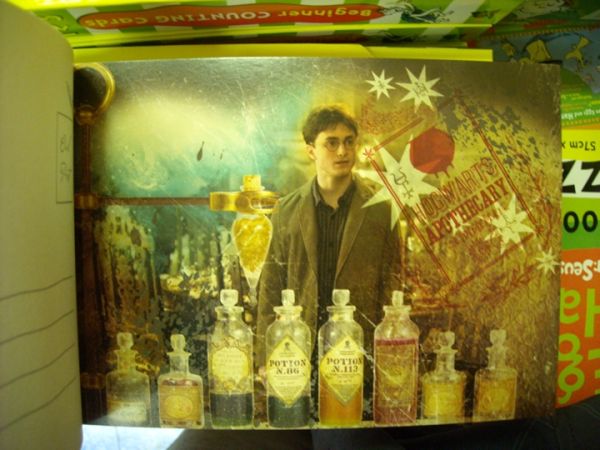 Click to view full size image
==============
potterish_postcardbook_03.jpg potterish_postcardbook_03.jpg