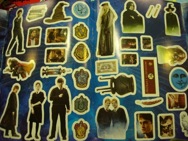 potterish_stickerbook_06.jpg