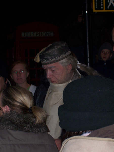 movies_hpb_lacock_gambonsigning_02.jpg