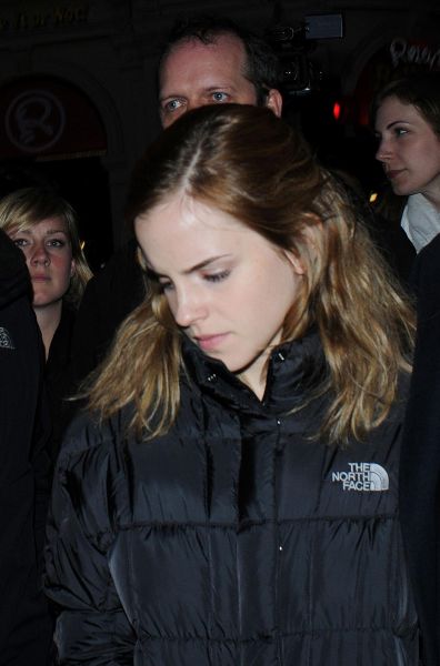 Click to view full size image
==============
dh_piccadilly_21_02.jpg dh_piccadilly_21_02.jpg