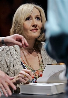 jkr_appearances_obtusa_la_09.jpg jkr_appearances_obtusa_la_09.jpg