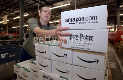 0_5amazonwarehouse.jpg