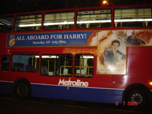 Click to view full size image
==============
x024advertlondonbus.jpg x024advertlondonbus.jpg
