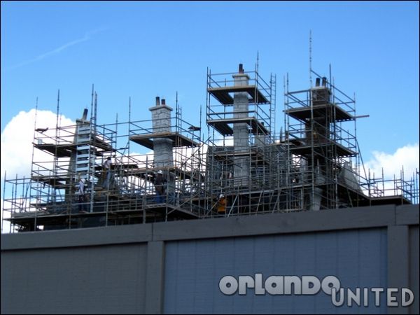 Click to view full size image
==============
fans_harrypotterthemepark_construction_138.jpg fans_harrypotterthemepark_construction_138.jpg