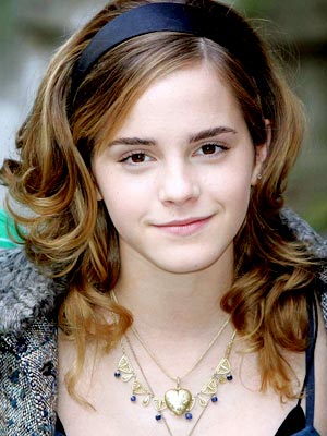111705_emma_watson_00.jpg