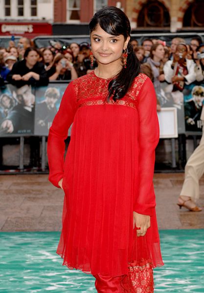 Click to view full size image
==============
Premieres___appearances_(3).jpg Premieres___appearances_(3).jpg