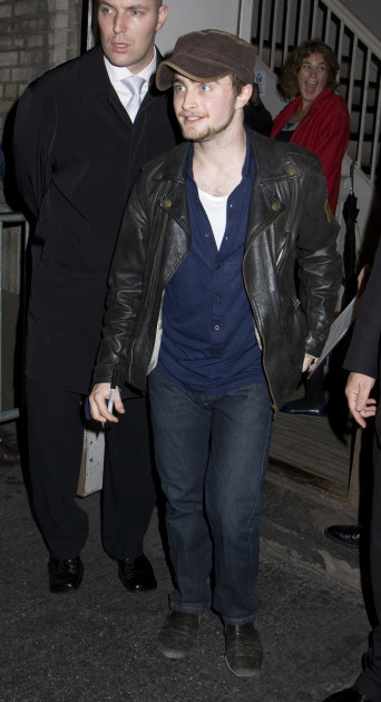 daniel_radcliffe_equus_Oct08_2.jpg daniel_radcliffe_equus_Oct08_2.jpg