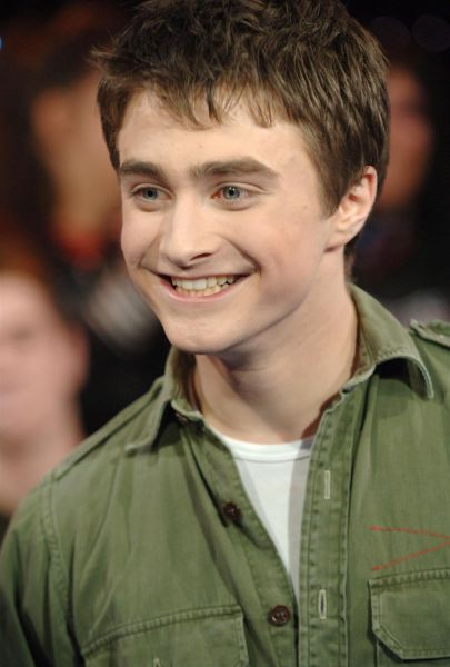 Click to view full size image
==============
danradcliffe-trl-2005_(7).jpg danradcliffe-trl-2005_(7).jpg