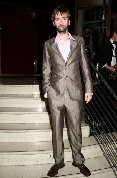 Click to view full size image
==============
Events_-_2006_-_Royal_Court_50th_Anniversary_(03).jpg Events_-_2006_-_Royal_Court_50th_Anniversary_(03).jpg