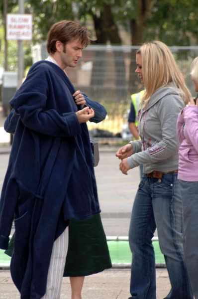 Click to view full size image
==============
Doctor_Who_-_Christmas_Episodes_-_The_Christmas_Invasion_-_On_Set_(29).jpg Doctor_Who_-_Christmas_Episodes_-_The_Christmas_Invasion_-_On_Set_(29).jpg