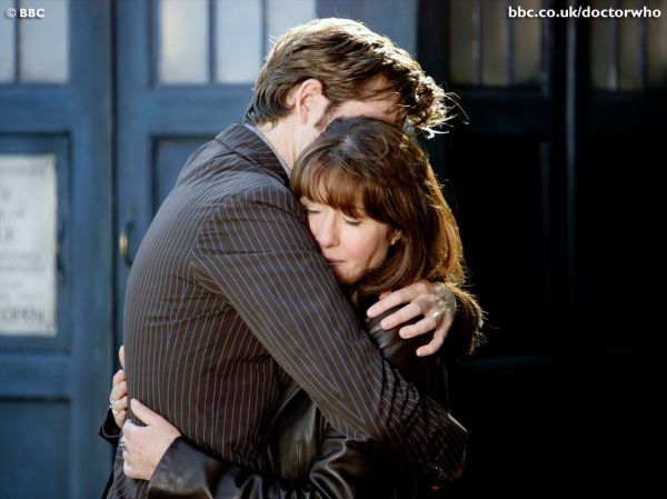 Click to view full size image
==============
Doctor_Who_-_Season_2_-_HQ_Images_-_BBC_Wallpapers_(14).jpg Doctor_Who_-_Season_2_-_HQ_Images_-_BBC_Wallpapers_(14).jpg
