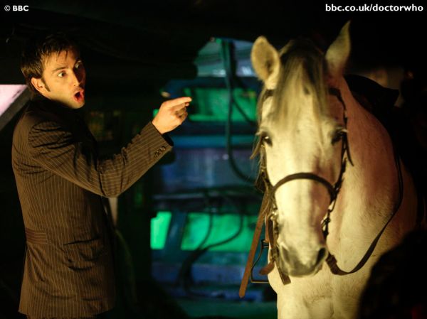 Doctor_Who_-_Season_2_-_HQ_Images_-_BBC_Wallpapers_(20).jpg