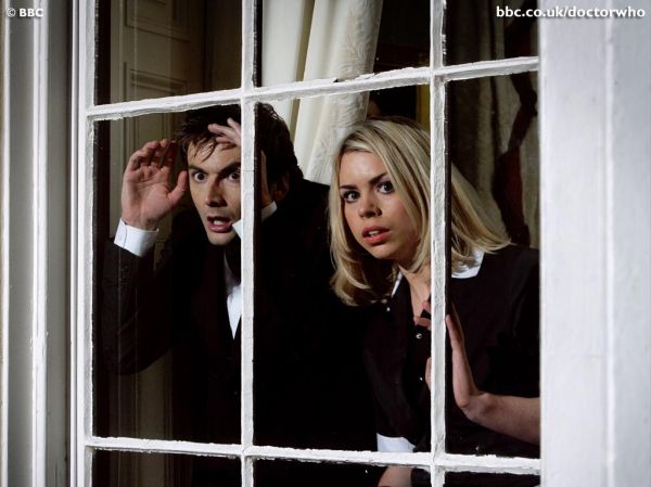 Doctor_Who_-_Season_2_-_HQ_Images_-_BBC_Wallpapers_(26).jpg