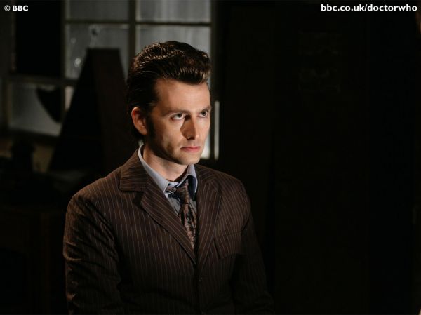 Doctor_Who_-_Season_2_-_HQ_Images_-_BBC_Wallpapers_(39).jpg
