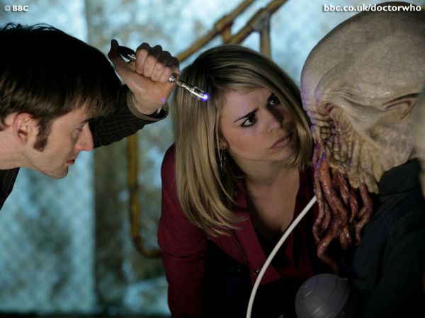 Doctor_Who_-_Season_2_-_HQ_Images_-_BBC_Wallpapers_(57).jpg