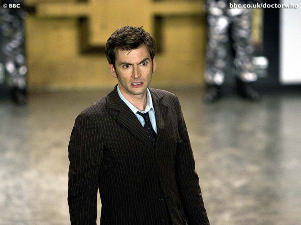 Click to view full size image
==============
Doctor_Who_-_Season_2_-_HQ_Images_-_BBC_Wallpapers_(86).jpg Doctor_Who_-_Season_2_-_HQ_Images_-_BBC_Wallpapers_(86).jpg