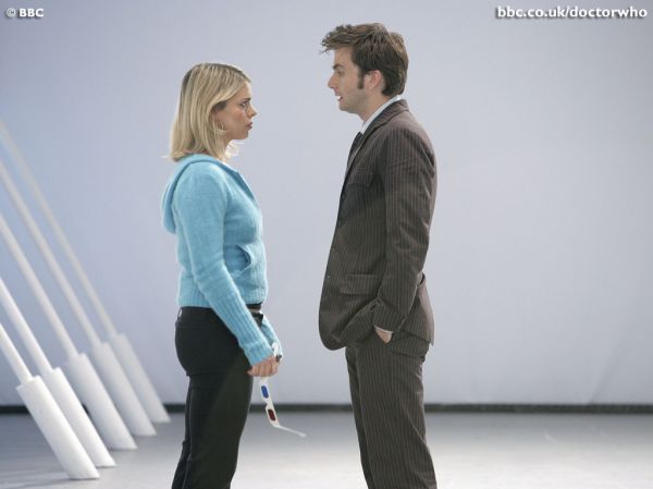 Doctor_Who_-_Season_2_-_HQ_Images_-_BBC_Wallpapers_(92).jpg