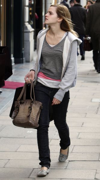 Click to view full size image
==============
bondstreet005.jpg bondstreet005.jpg