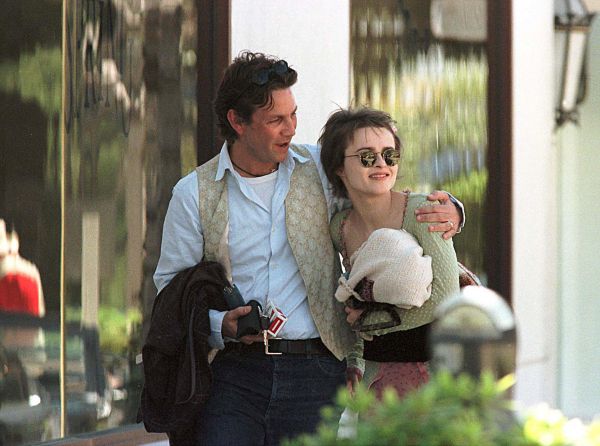 Click to view full size image
==============
candids-10march1998-05.jpg candids-10march1998-05.jpg