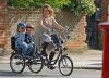 hbc-billyandfriend-candids-04.jpg