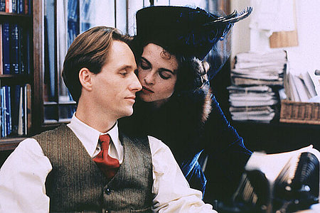 hbc-thewingsofadove-stills-04.jpg hbc-thewingsofadove-stills-04.jpg