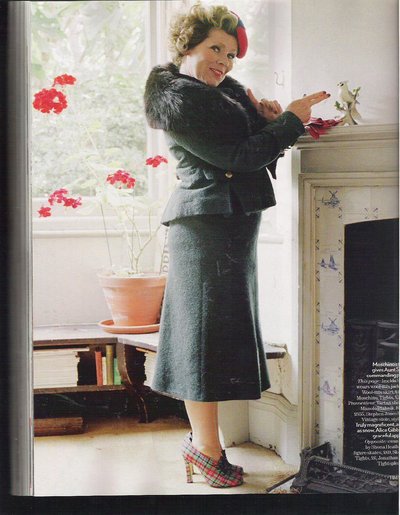 2008_December_-_Vogue_Magazine,_UK.jpg 2008_December_-_Vogue_Magazine,_UK.jpg