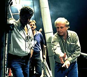 Left_with_dir_Wolfgang_Petersen_-_The_Perfect_Storm.jpg
