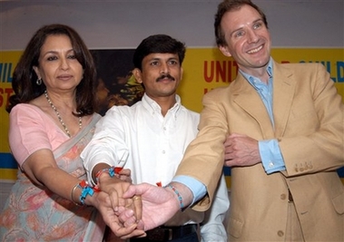 charity_india03.jpg