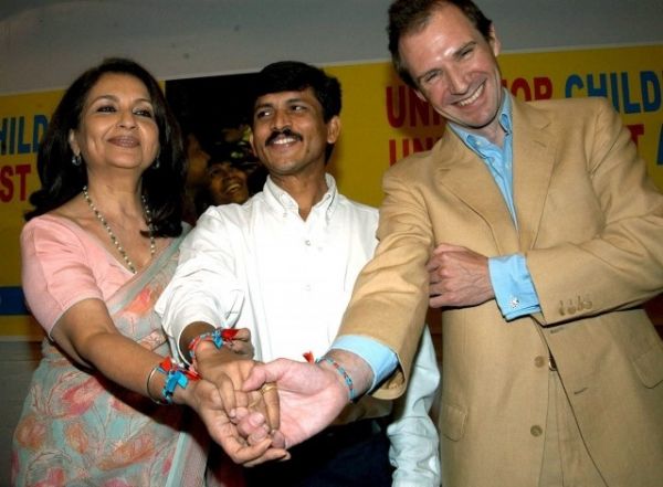 Click to view full size image
==============
charity_india29.jpg charity_india29.jpg