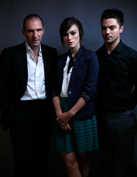 Click to view full size image
==============
photoshoot101_rf06.jpg photoshoot101_rf06.jpg