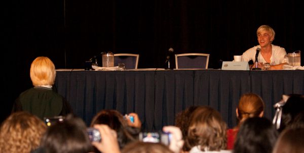 Click to view full size image
==============
tomfelton_appearances_2009dragonconFB_014.jpg tomfelton_appearances_2009dragonconFB_014.jpg