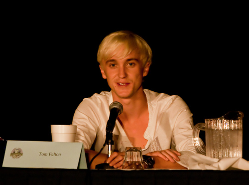 tomfelton_appearances_2009dragonconFB_013.jpg tomfelton_appearances_2009dragonconFB_013.jpg